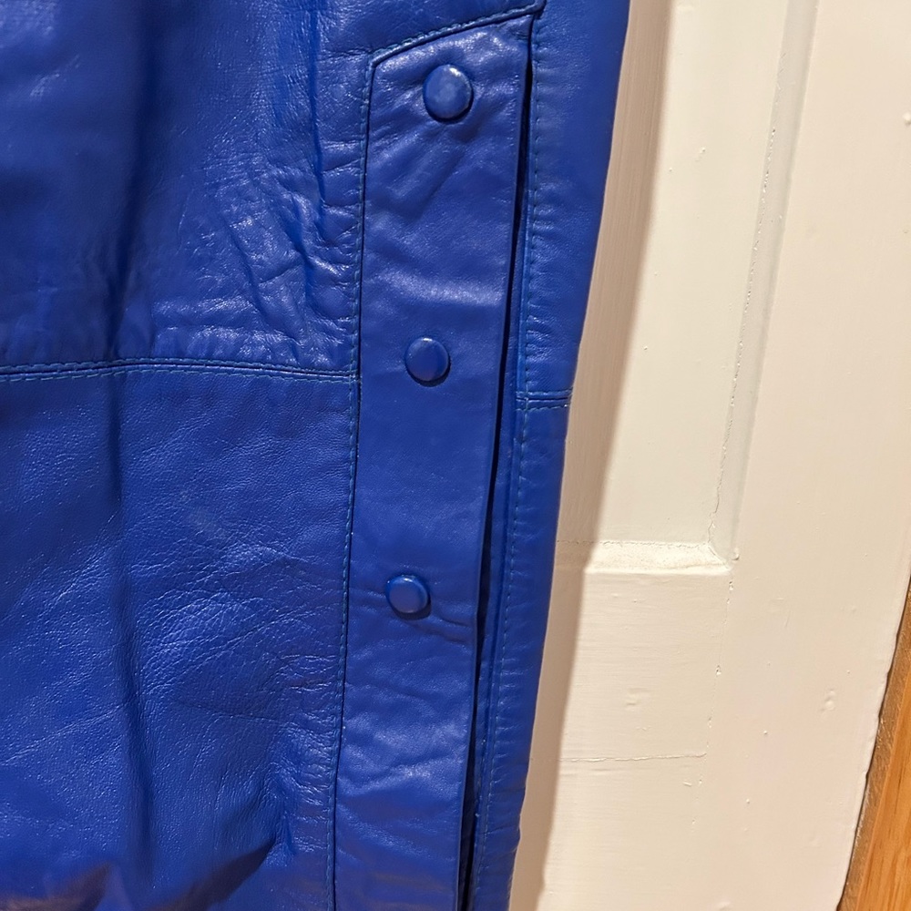 Vintage blue high waisted leather skirt - Picture 8 of 15